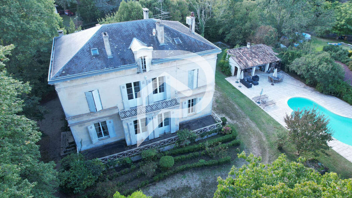 Maison à VAYRES