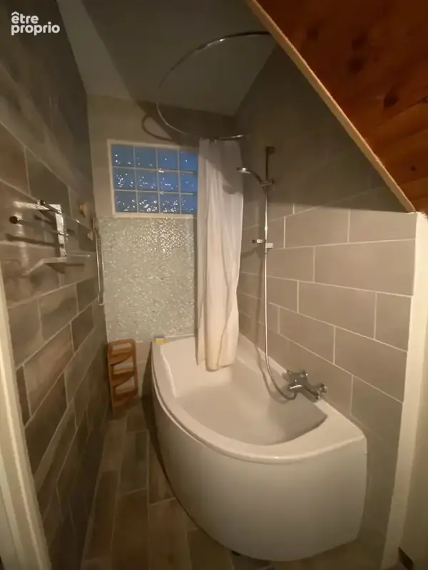 Maison ancienne 91m²  2CH avec petit jardin - photo 6