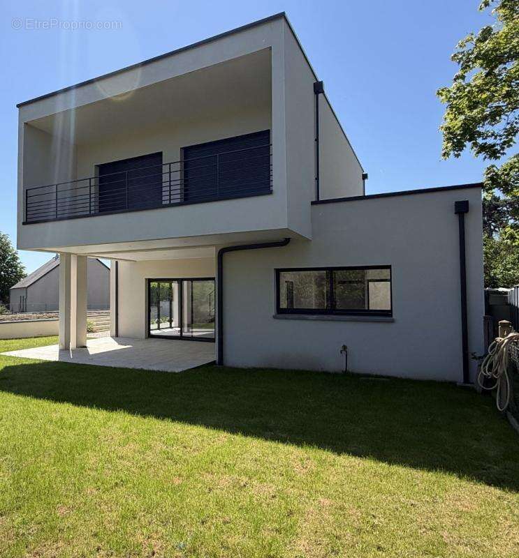 Maison à JUIGNE-SUR-LOIRE