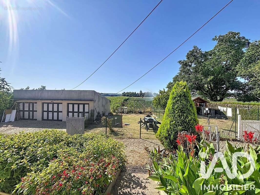 Maison 84 m² à Saint-Pierre-Les-Elbeuf  - photo 4