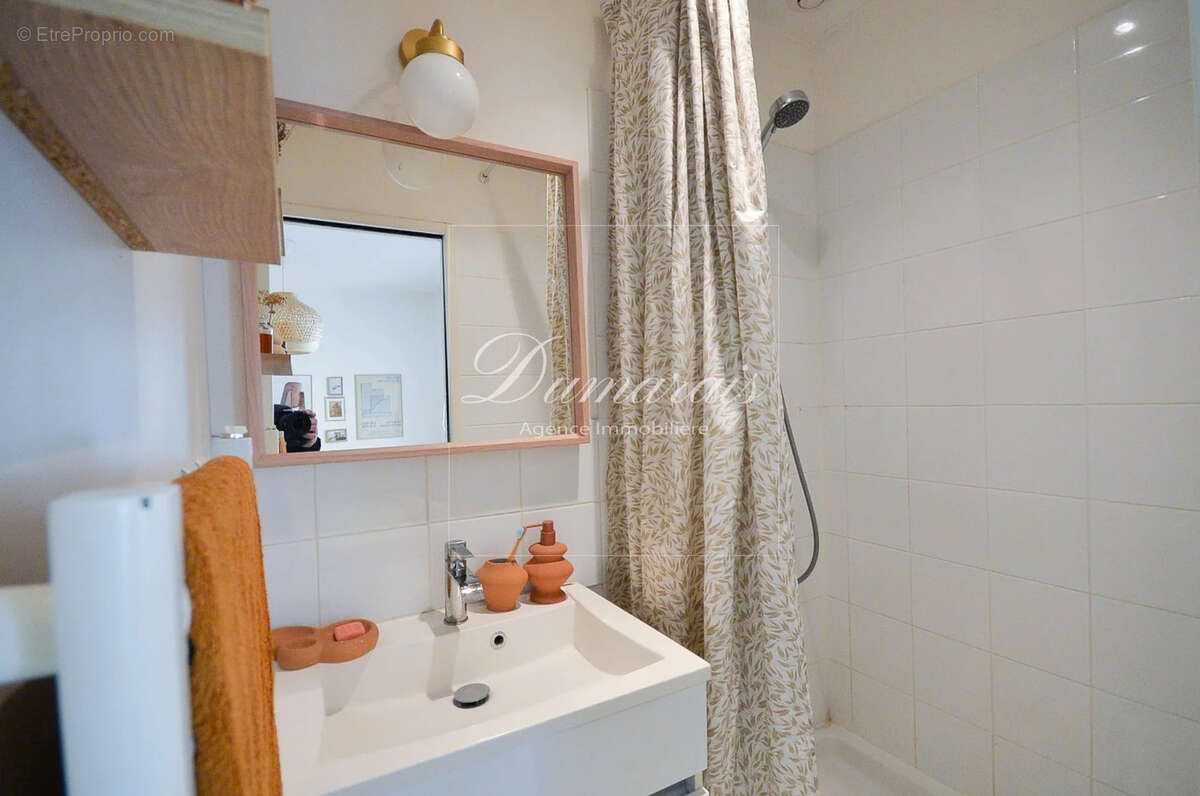 Appartement à PARIS-3E