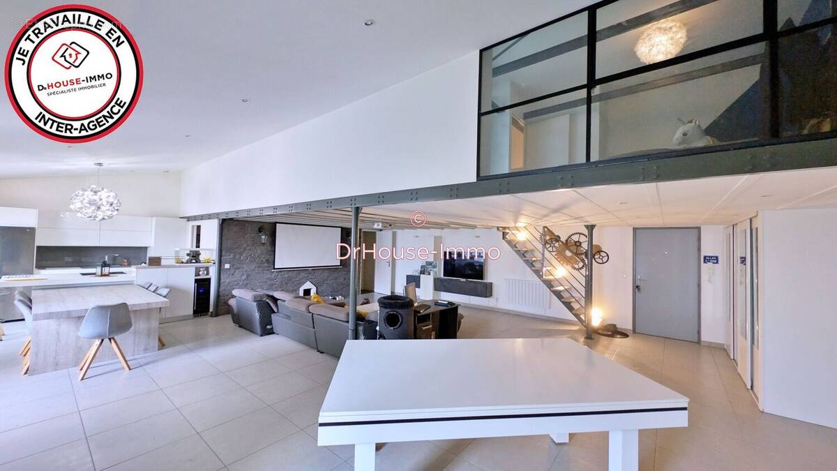 Appartement à SAINT-ETIENNE