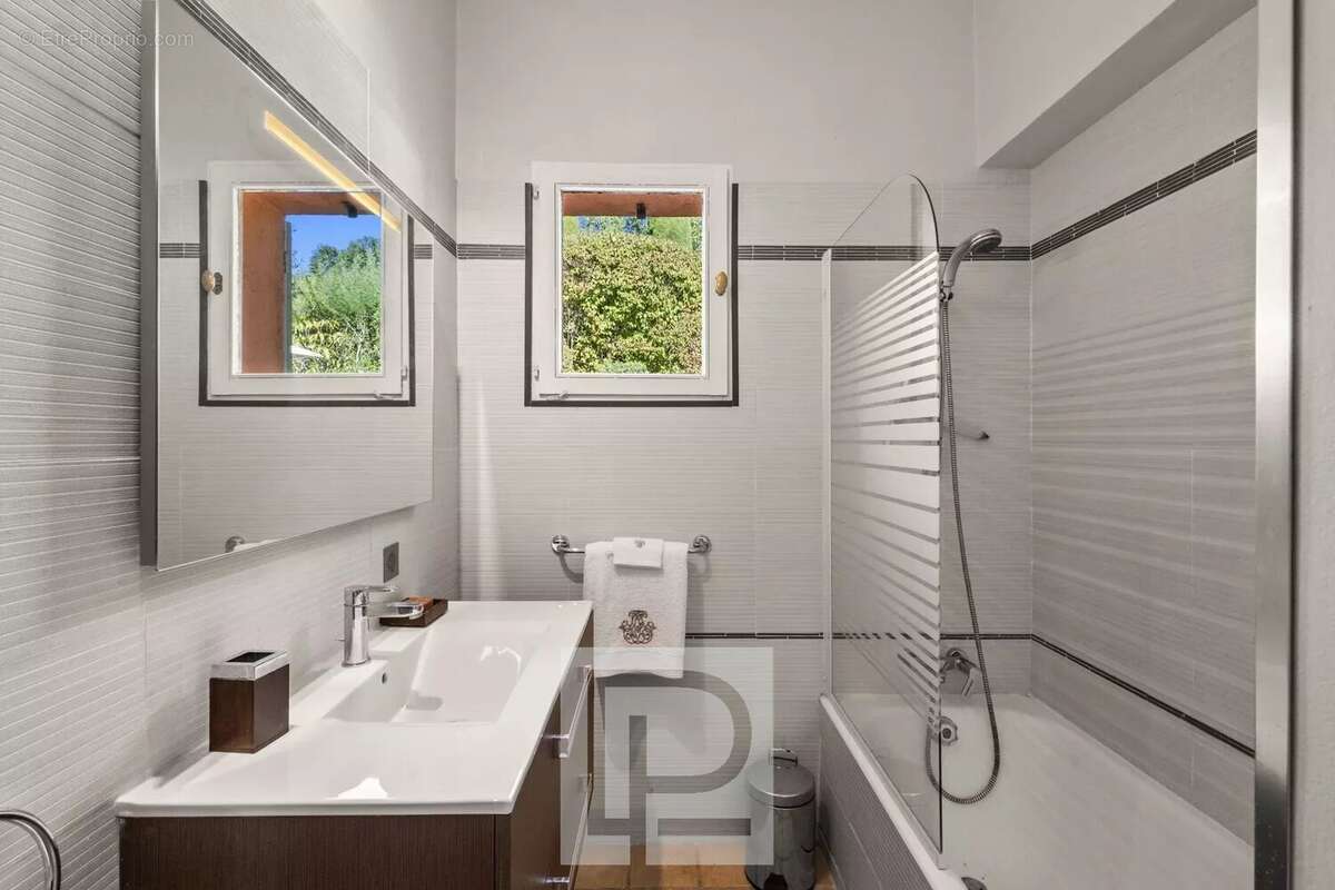 Superbe propriété de charme au calme absolu avec tennis – Aux portes de Mougins - photo 21