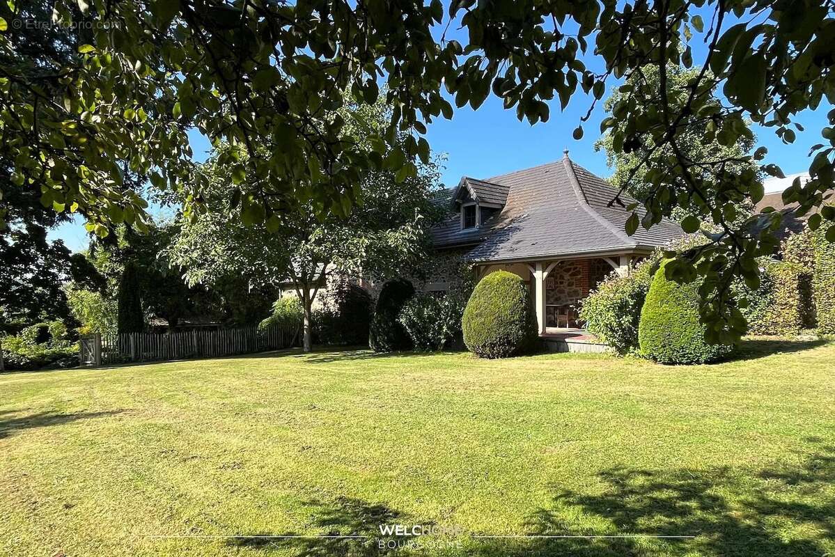 Maison à ISSY-L&#039;EVEQUE