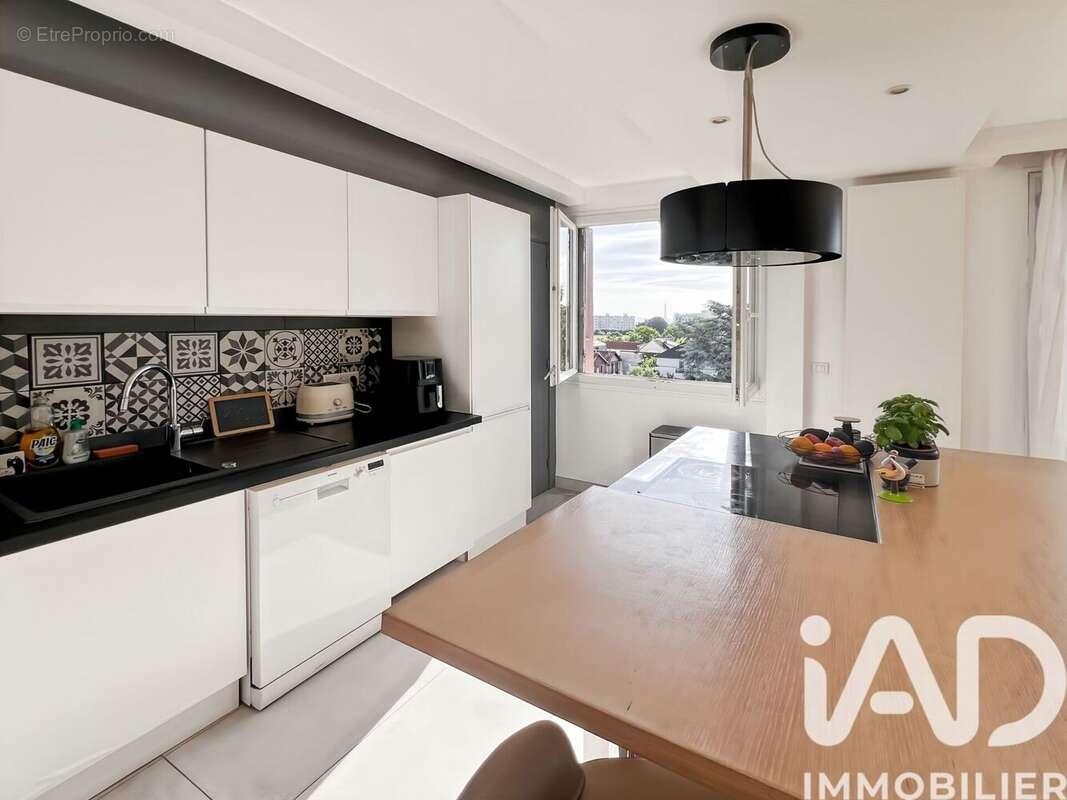 Appartement 77 m² à Saint-Cloud  - photo 7