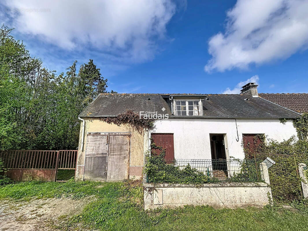 Maison 61 m² à Saint-Fromond  - photo 2