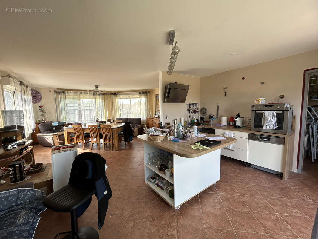 Maison à POIX-DE-PICARDIE