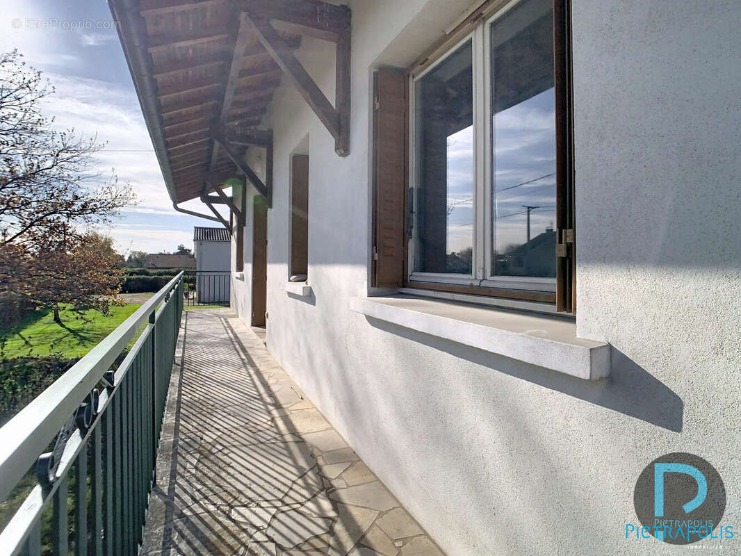 balcon EST maison St Cyr sur Menthon - Maison à SAINT-CYR-SUR-MENTHON