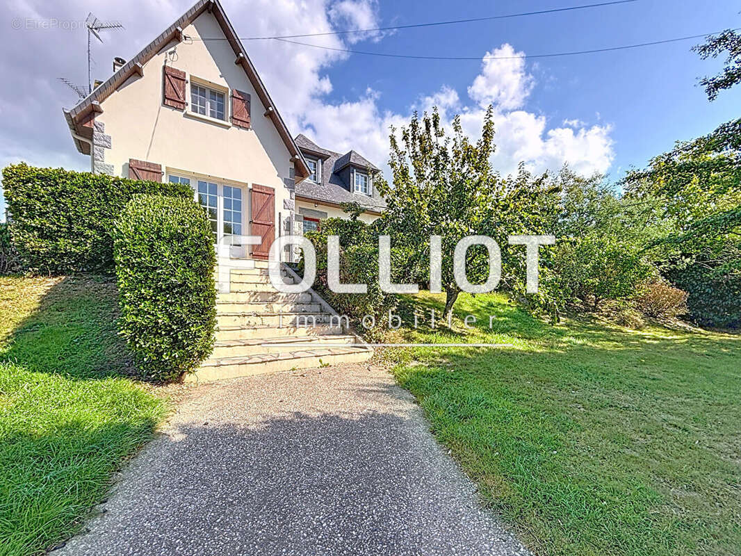 Maison à SAINT-AUBIN-DES-PREAUX