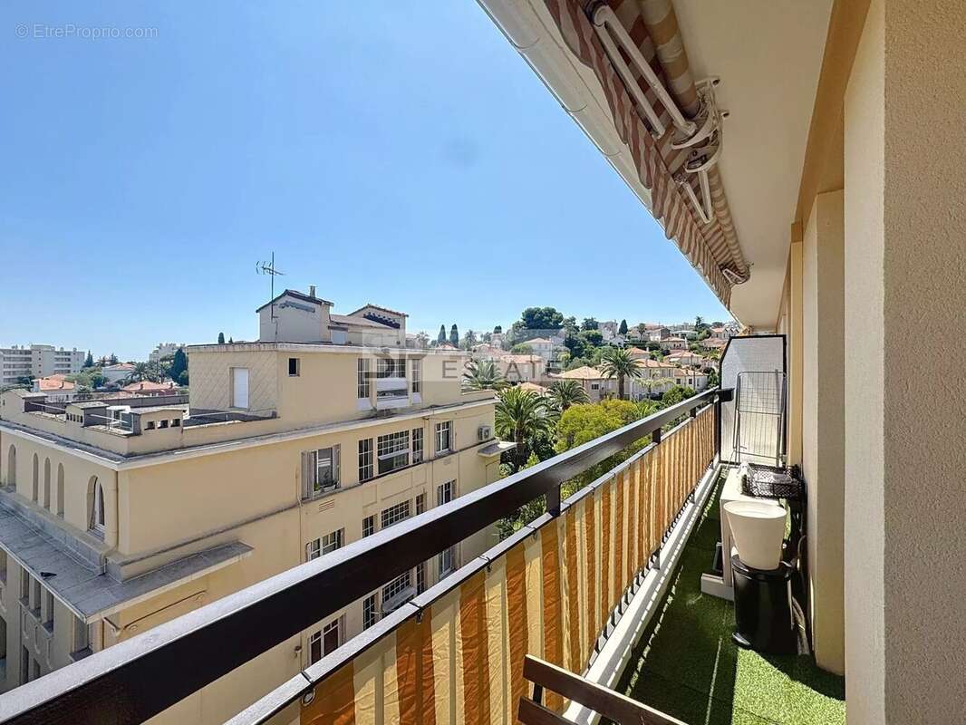 Appartement à LE CANNET