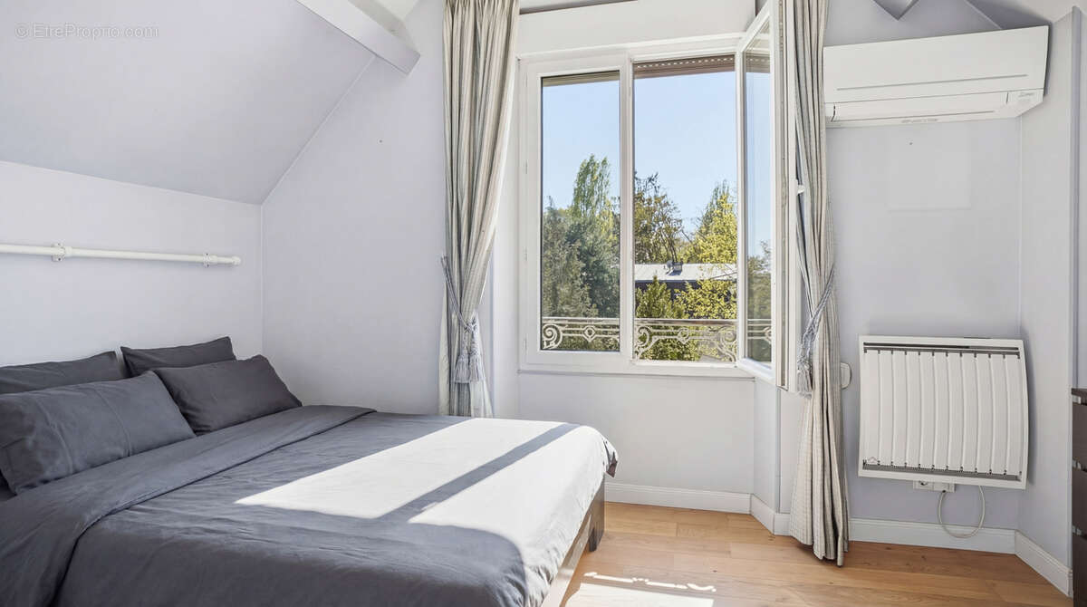 Maison à FONTAINEBLEAU