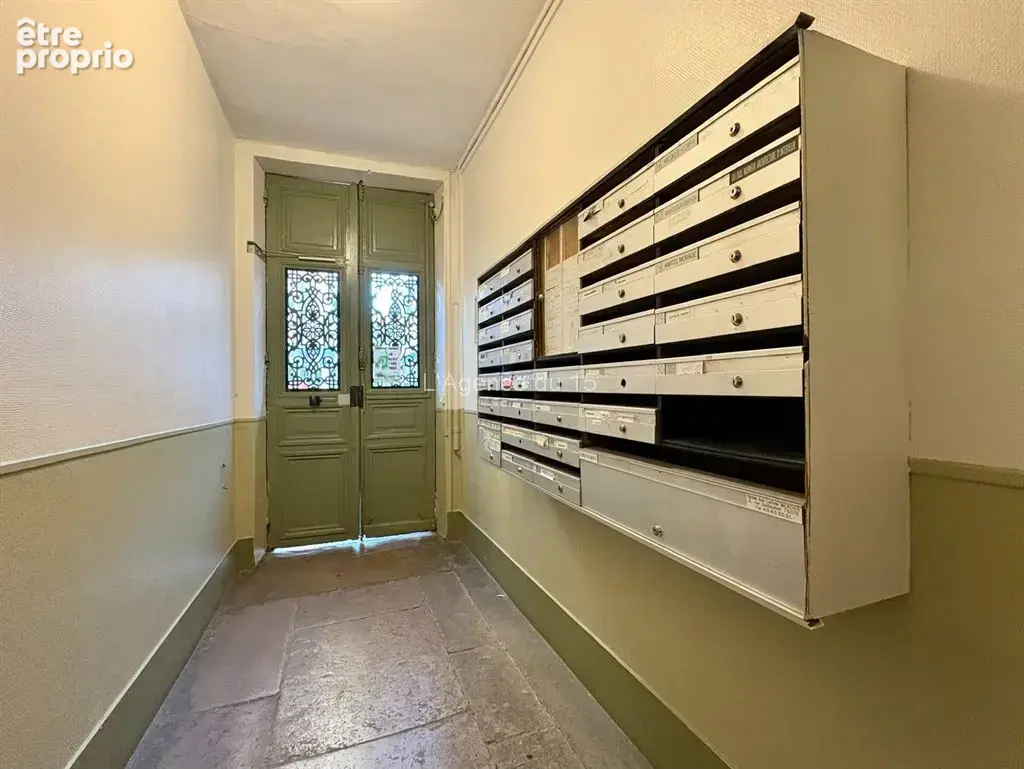 Cambronne - segur / ravissant studio / vendu libre / vrais wc/ - photo 7