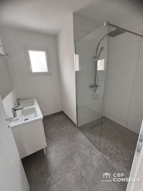 Maison à PONT-DU-CHATEAU