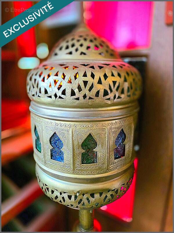 Photo 1 - Commerce à CHESSY