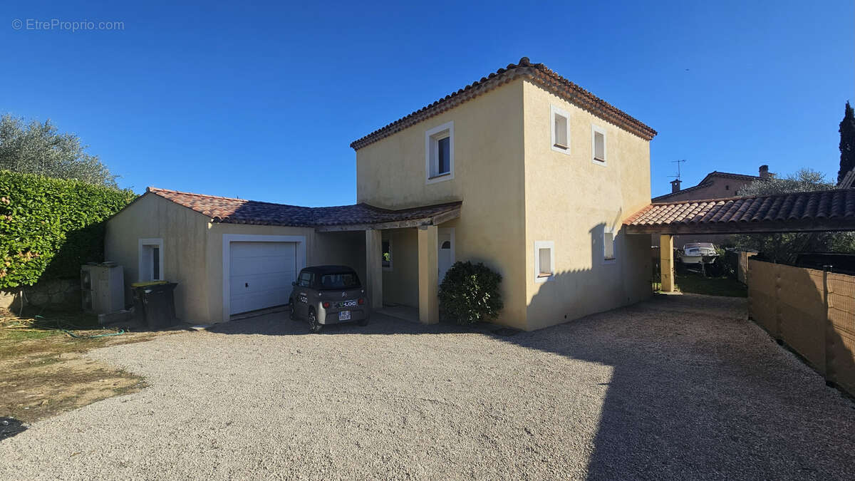 Maison à PEYMEINADE