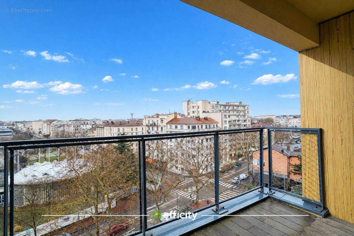 Appartement à LYON-8E