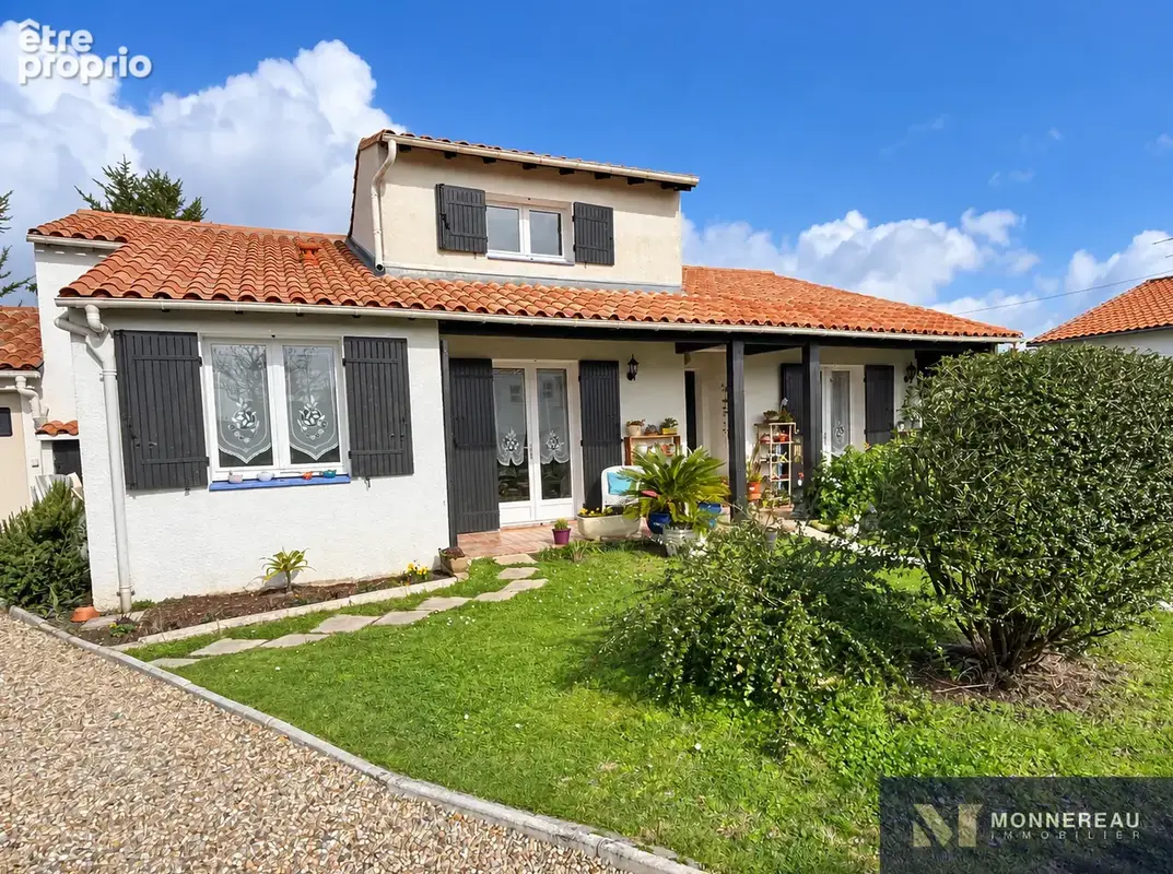 Photo Maison à Meschers-Sur-Gironde au prix de 273 000€