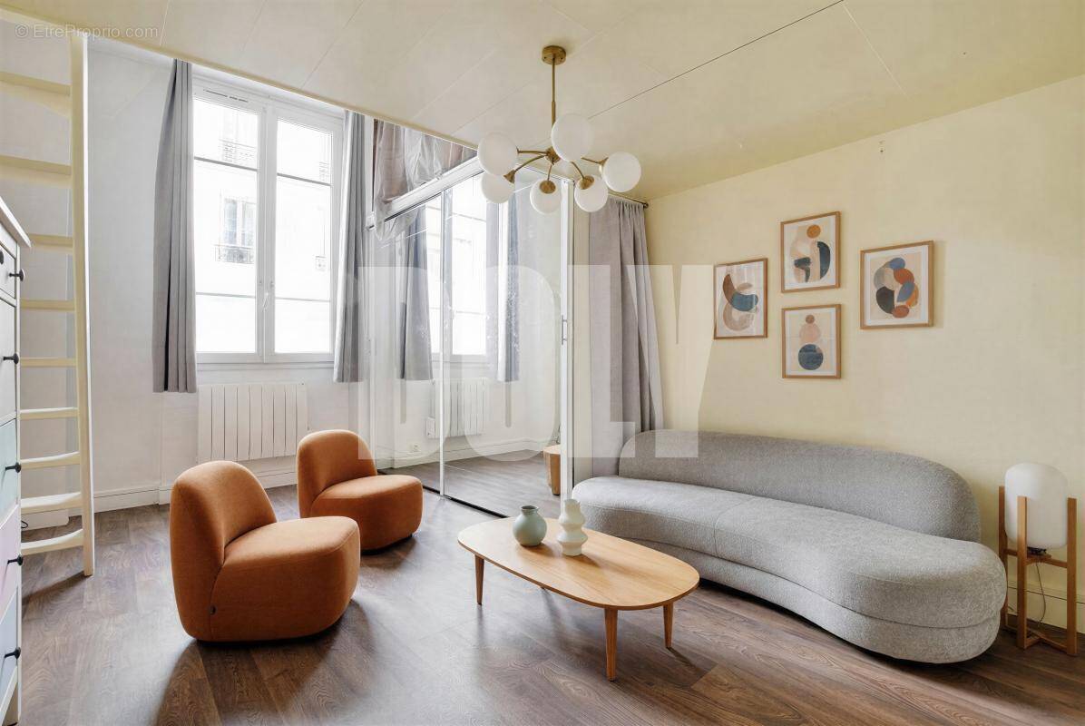 Appartement à PARIS-17E