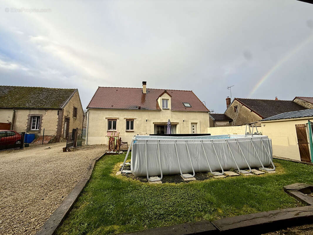 Maison à BUSSY-EN-OTHE