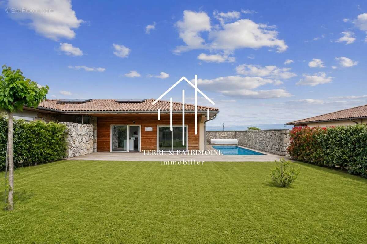 Domaine de caractère avec maison principale et hébergements indépendants – Sud Ardèche - photo 11