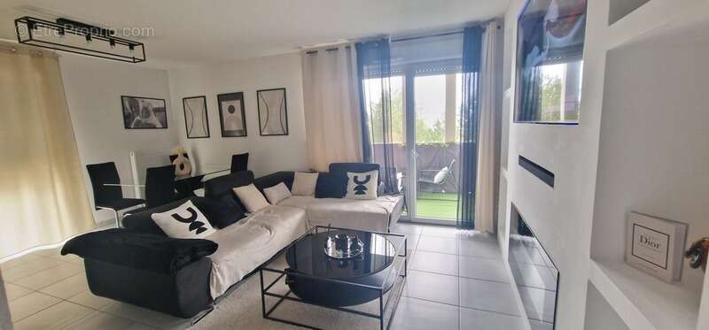 Appartement à PORT-DE-BOUC