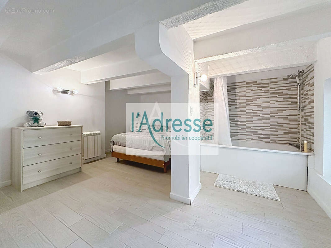 Maison Antibes 137 m2 - photo 16