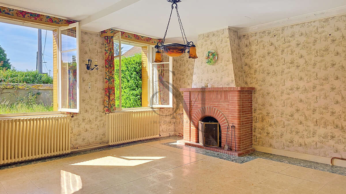 Maison à BRANSLES