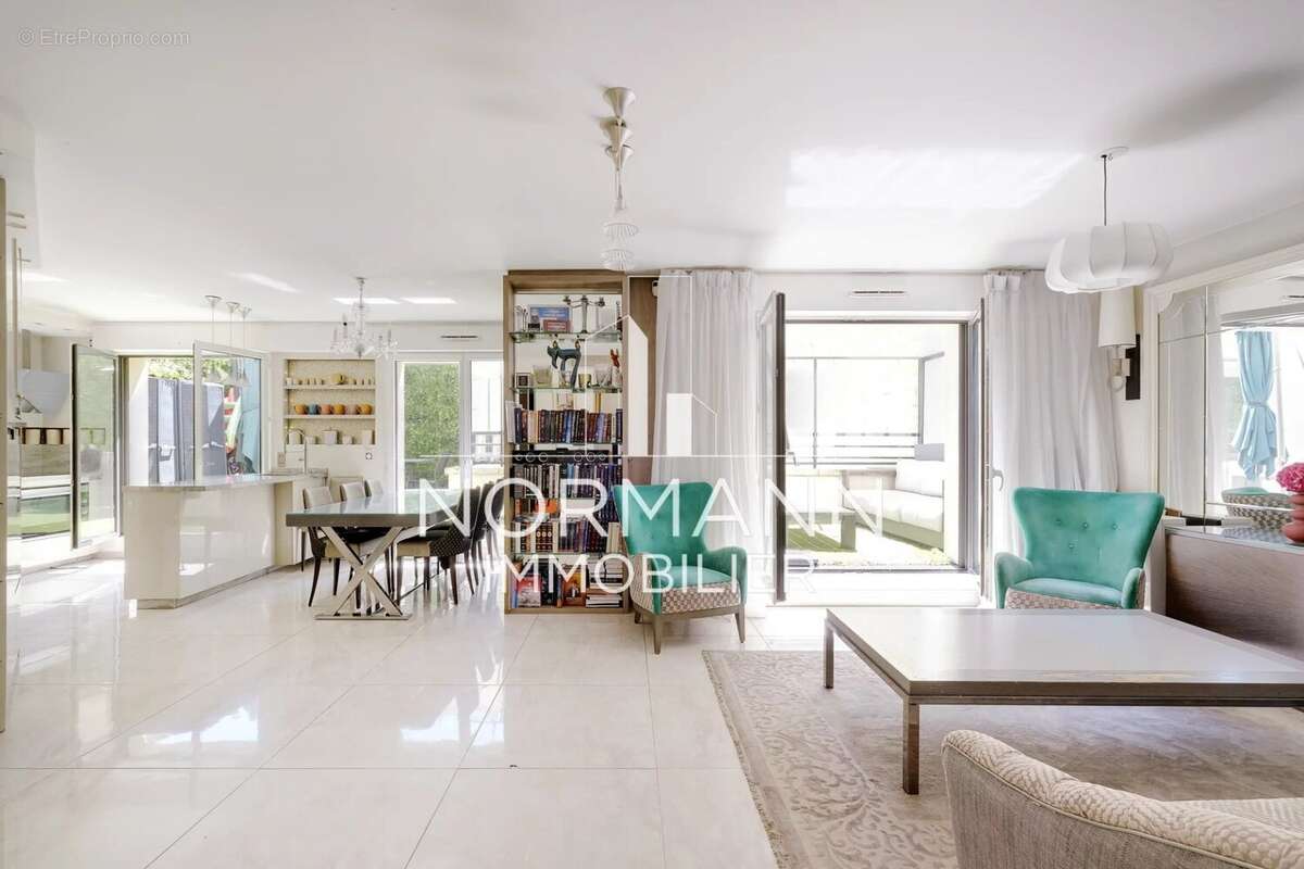 Appartement à LEVALLOIS-PERRET