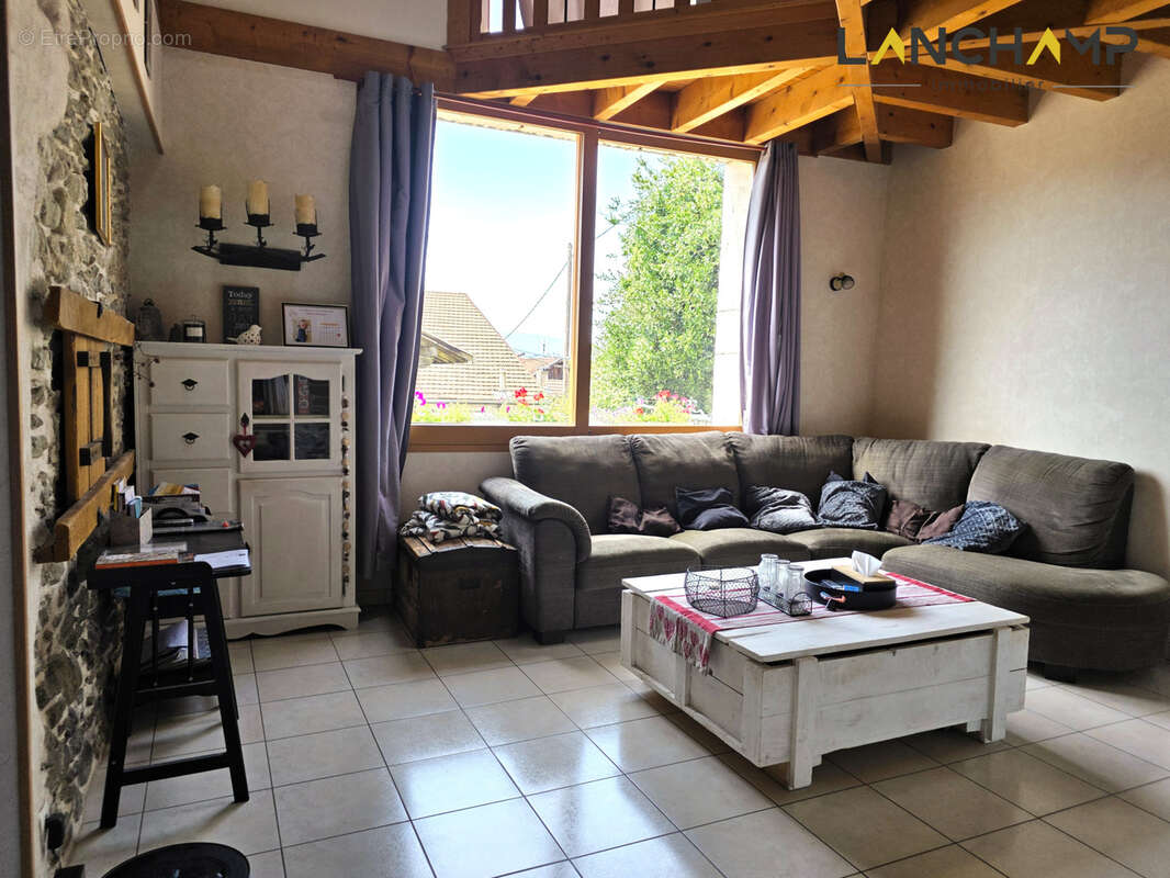 Maison de caractère de 180 m2 hab. - photo 7