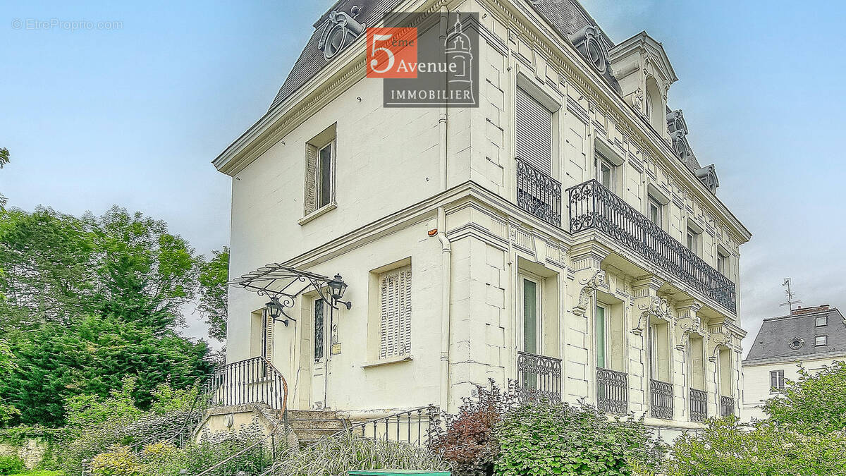 Appartement à LAMORLAYE