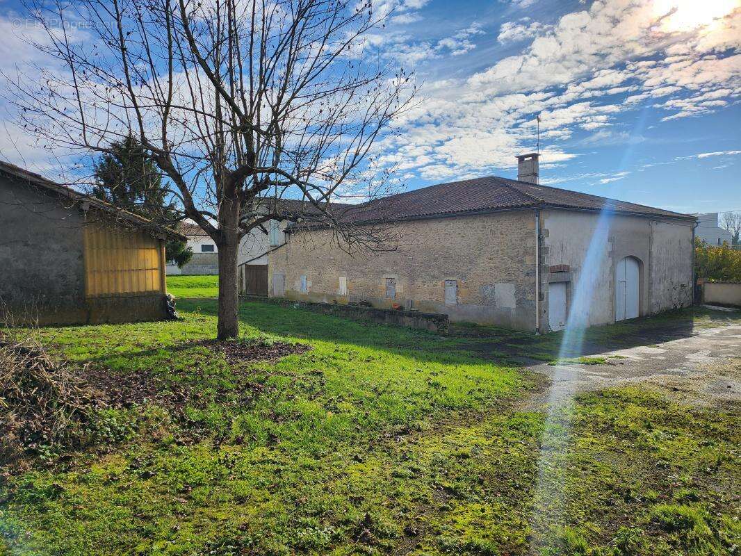 Maison à GIRONDE-SUR-DROPT