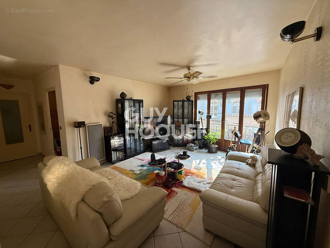 Appartement à MORNANT