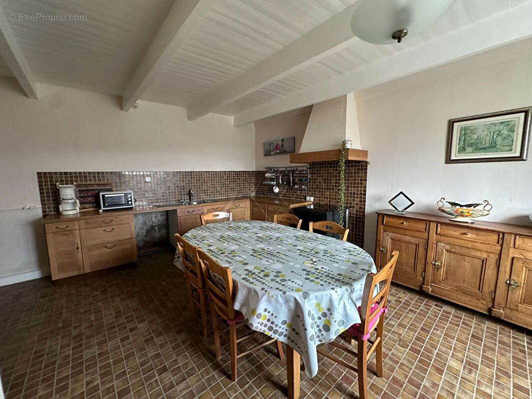 A vendre maison de ferme ou corps de ferme avec hangars et terrains proximite landerneau en campagne - photo 8