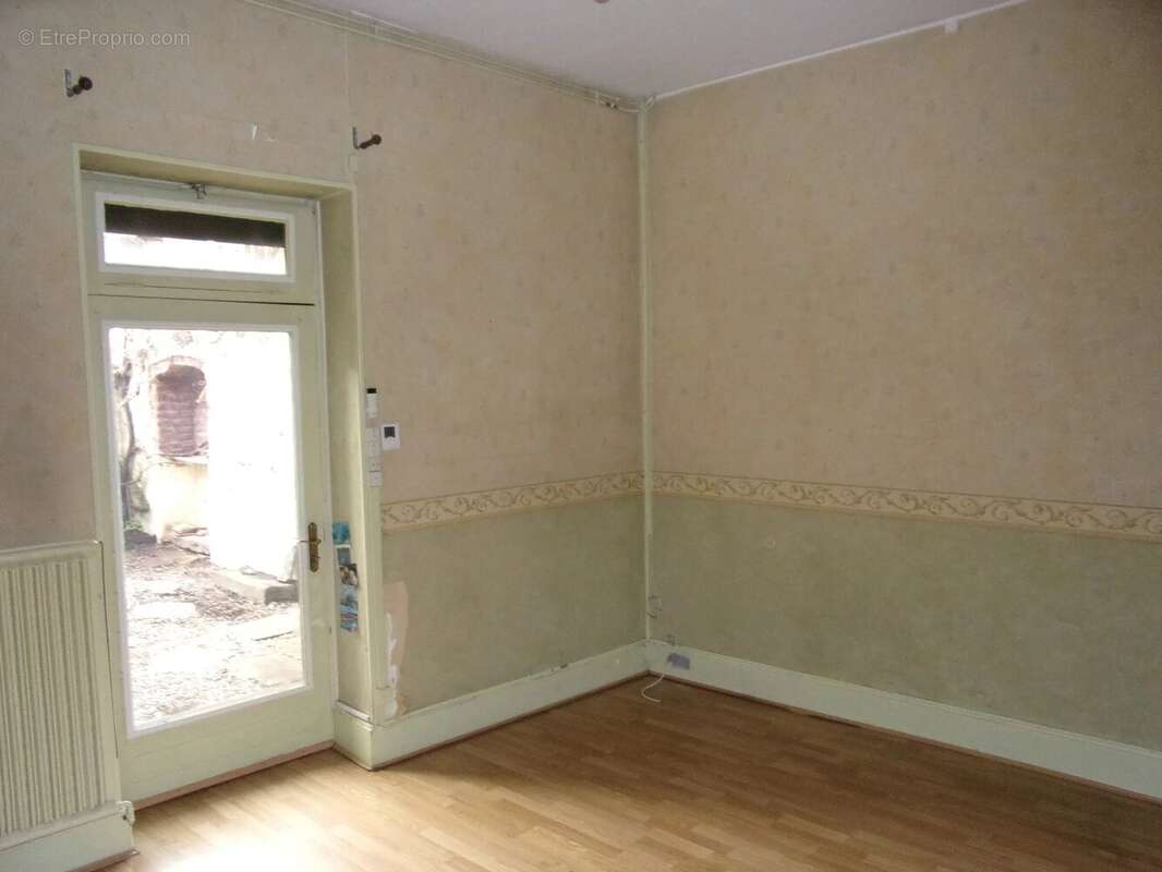 Appartement à SOUVIGNY