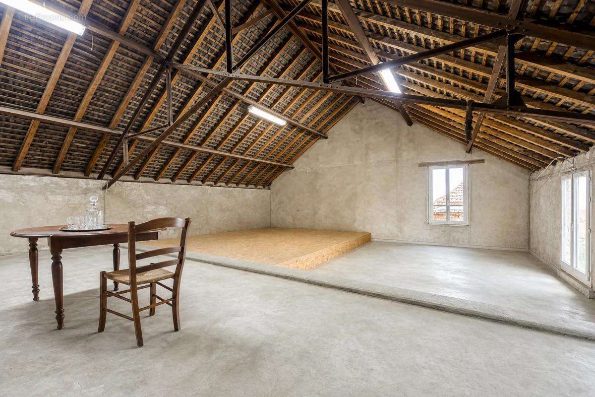 A saisir somptueuse maison de 8 pièces de 201 m² à Auxy !! - photo 27