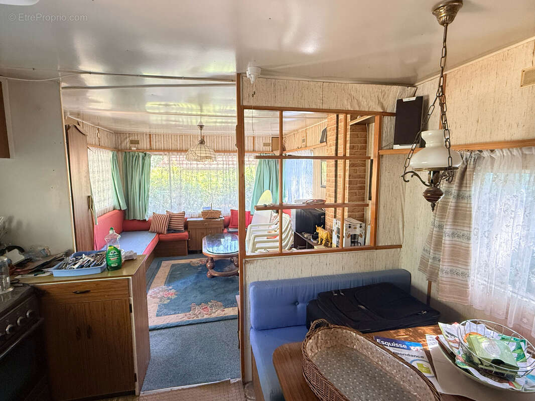 Frejus, parcelle de 230m2 avec mobil'home et caravane - photo 5
