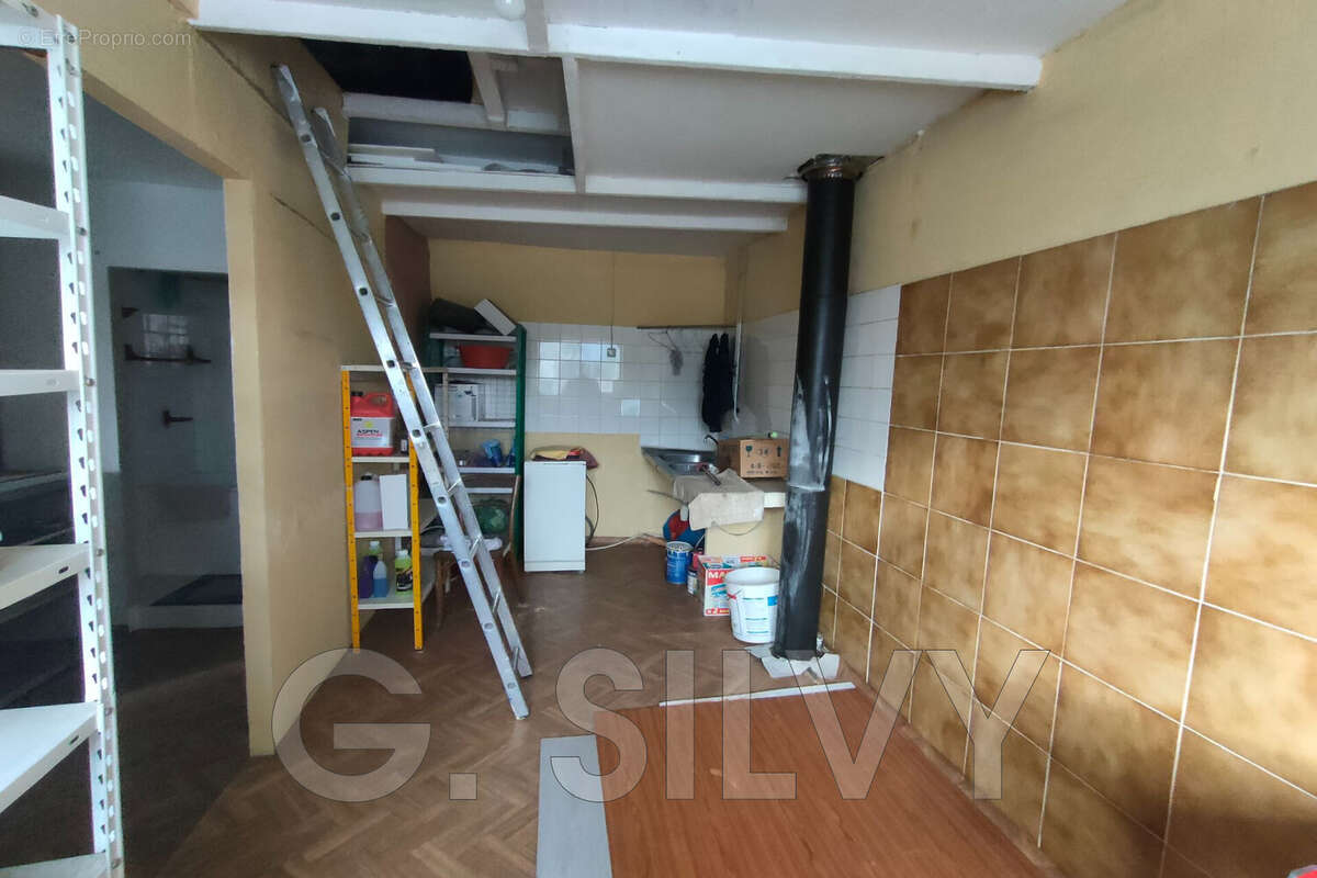 Appartement à CADEROUSSE