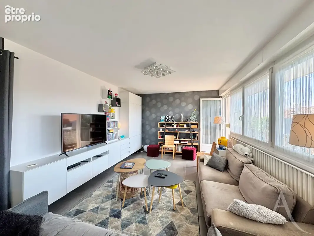 T5 familial traversant de 116 m² - Terrasse, garage, ascenseur - Gare à 10 min - photo 3