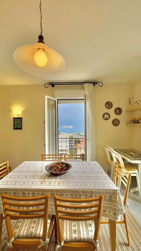 Appartement à MENTON