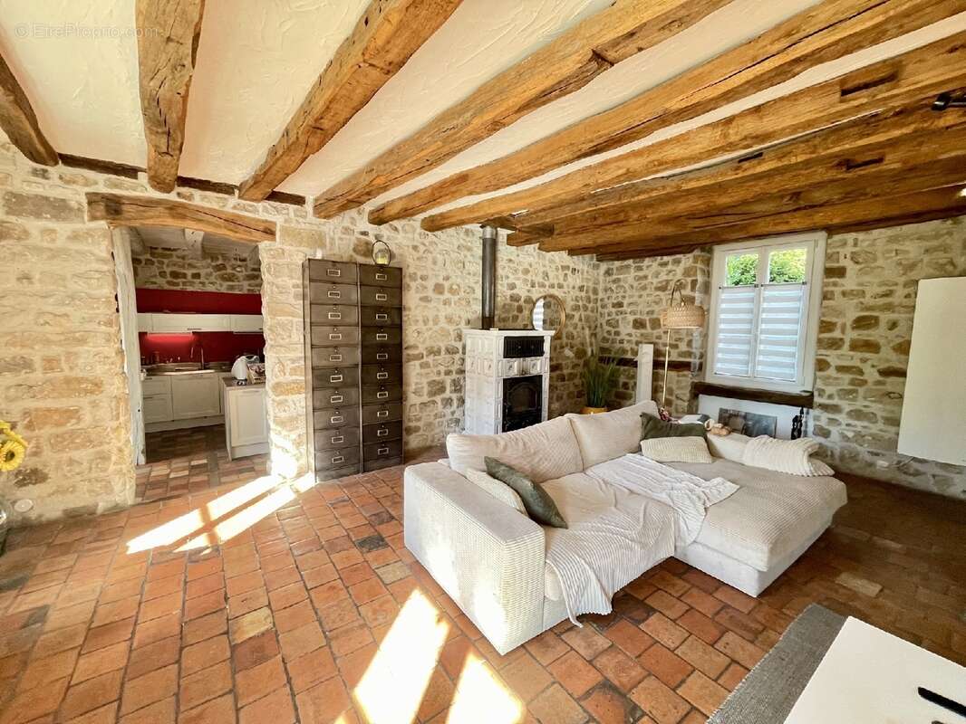 Maison 132 m² à Noisy-Sur-Ecole  - photo 4