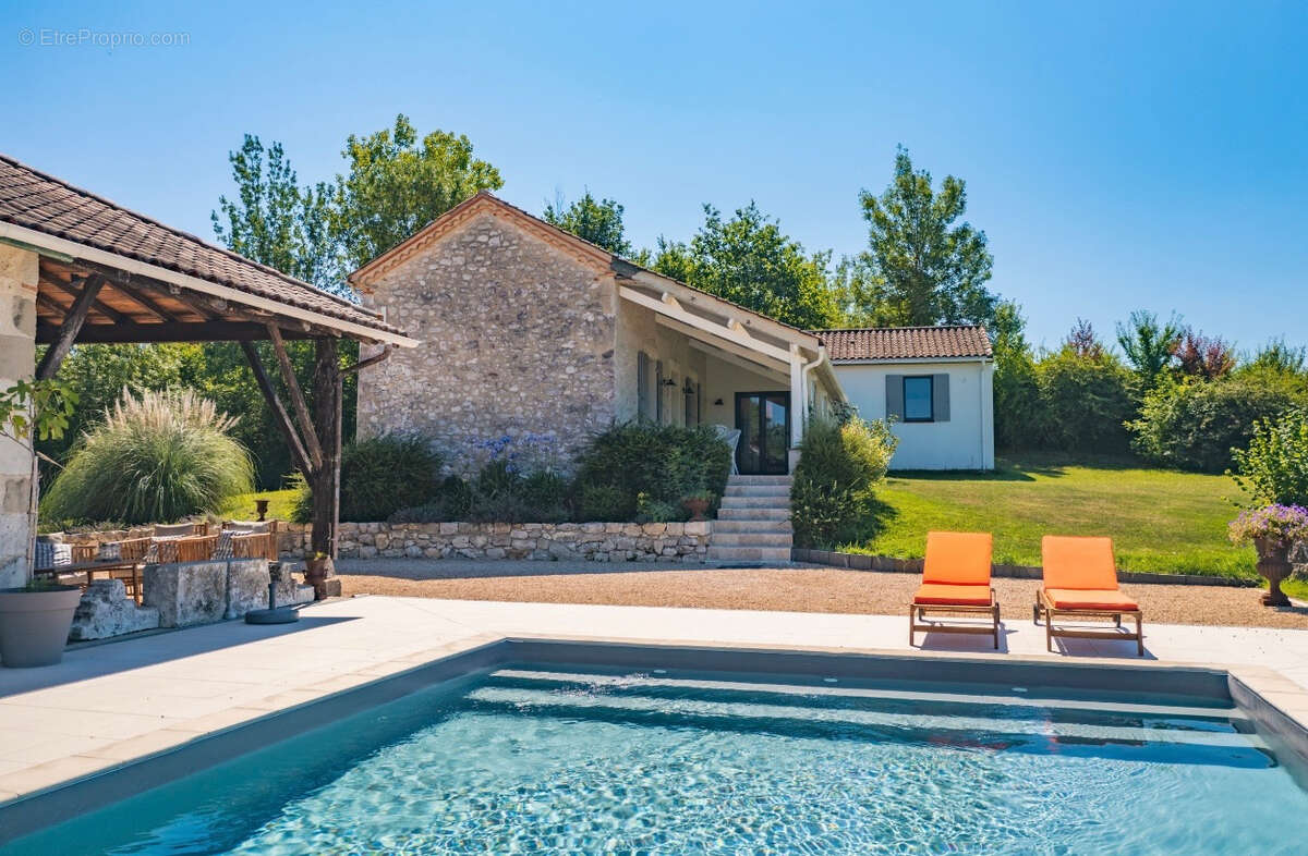 Maison à LA SAUVETAT-SUR-LEDE