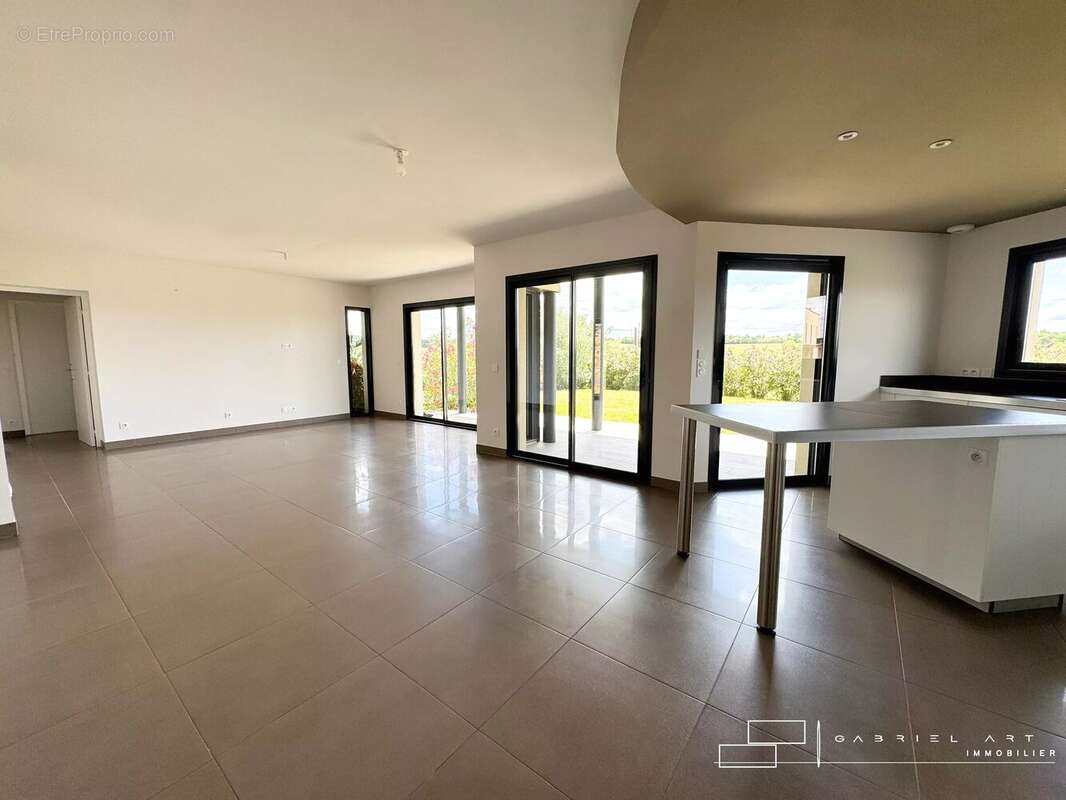 Maison 140 m² à Auch  - photo 19
