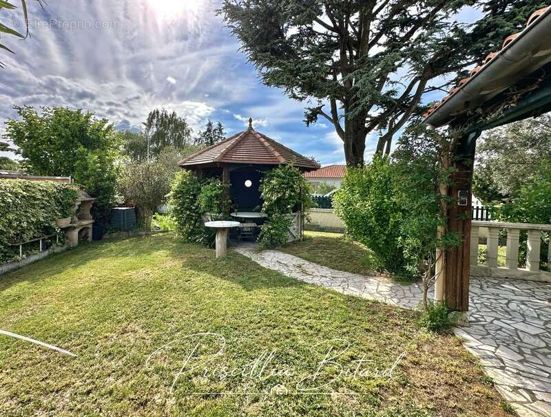 Maison à AIGREFEUILLE-D'AUNIS