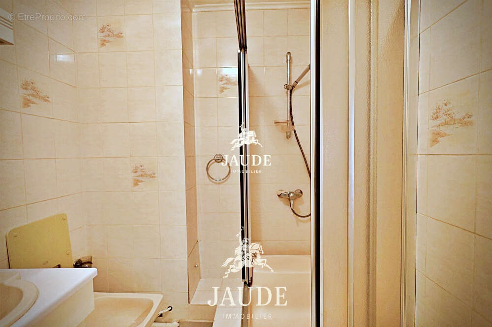 Appartement T4 de 87 m2 avec balcon, cave et garage   Clermont-Ferrand - photo 8