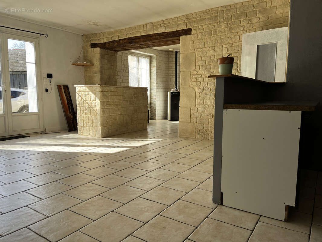 Maison à LA CHAUSSEE