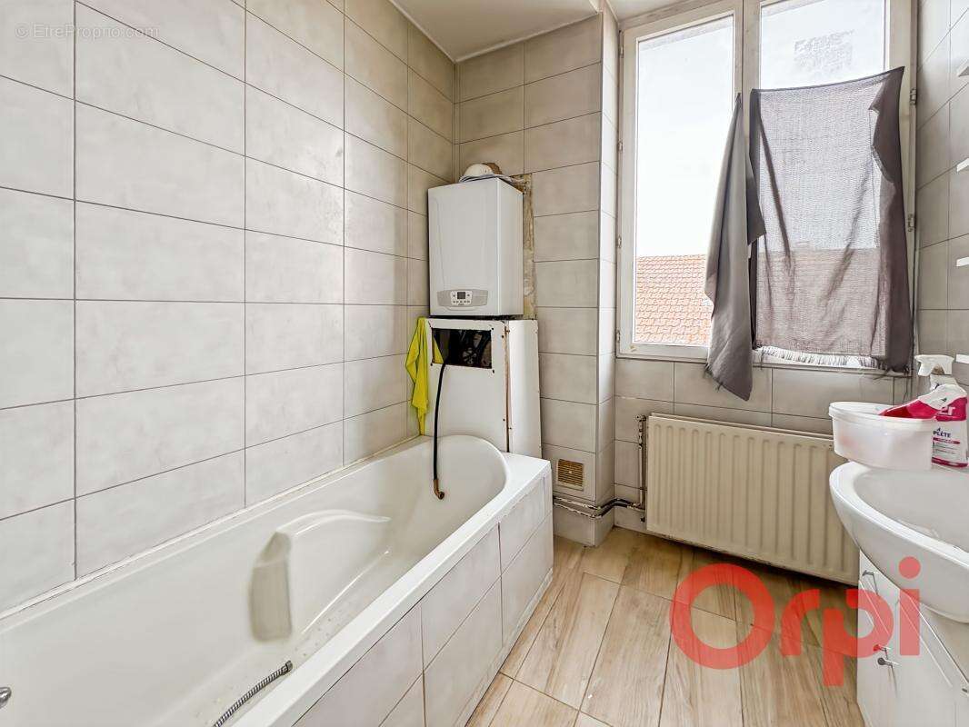 Appartement à SAINT-AMAND-MONTROND