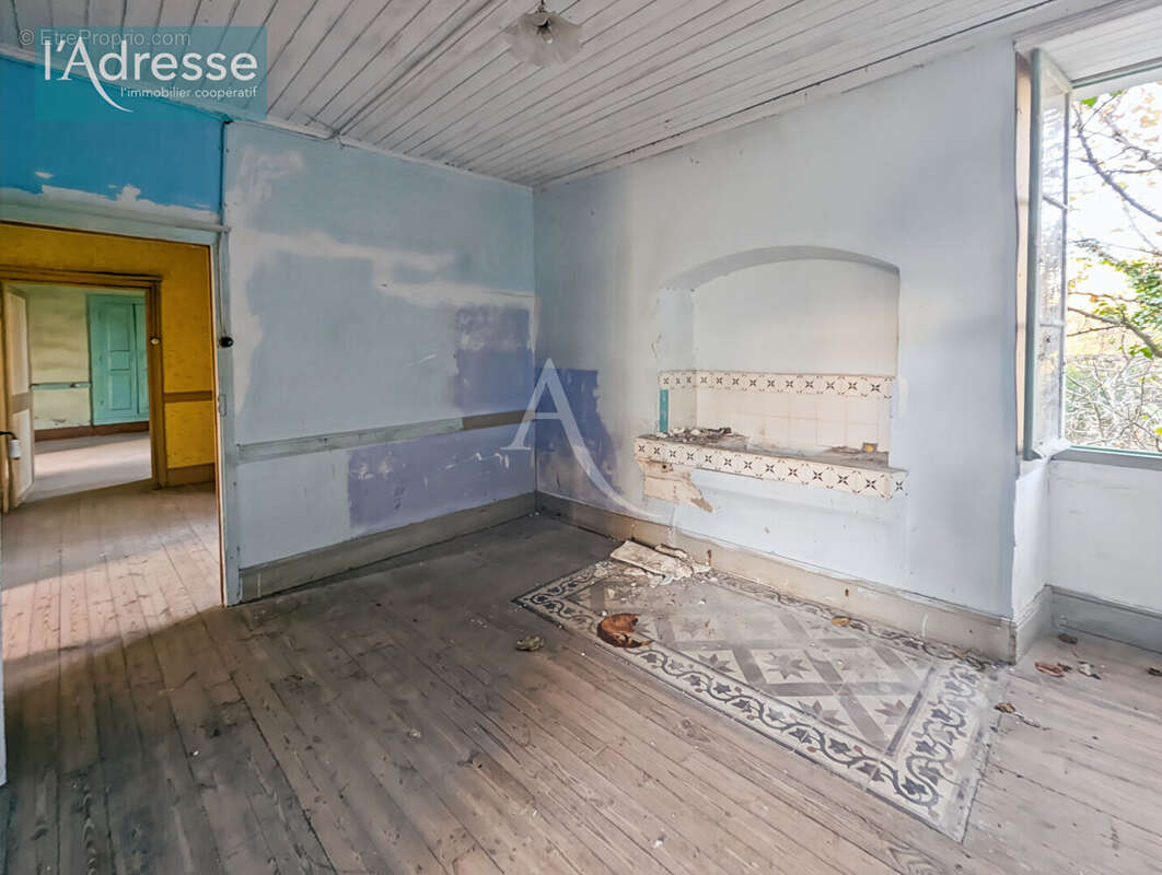 Maison à SAUX