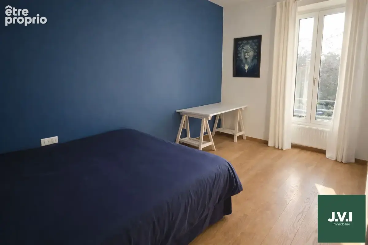 A vendre - Bas Montmorency - Maison 220 m² - 7 pièces - 4 chambres - photo 10