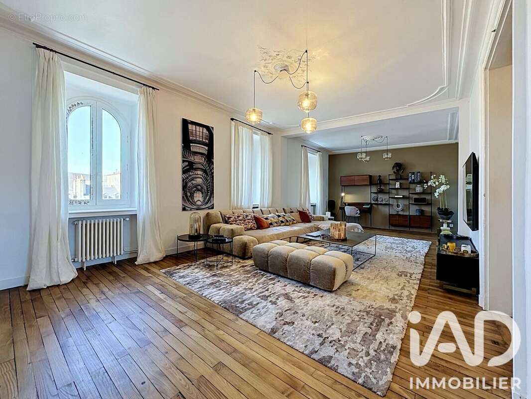 Appartement 180 m² à Rennes  - photo 8