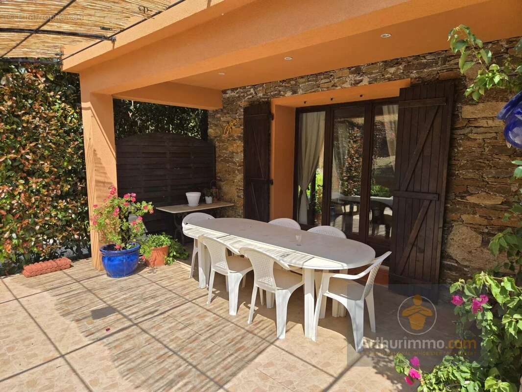 Maison à BORMES-LES-MIMOSAS